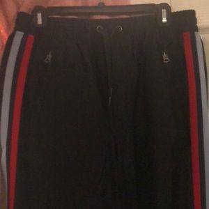 Perfect condition Burberry joggers. Very sturdy material and 3 zipper pockets.